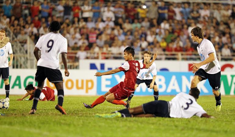 U19 VN - U19 Tottenham 2-3: Thua nhưng hay!
