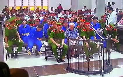 C&aacute;c bị c&aacute;o tại to&agrave; s&aacute;ng 23-5