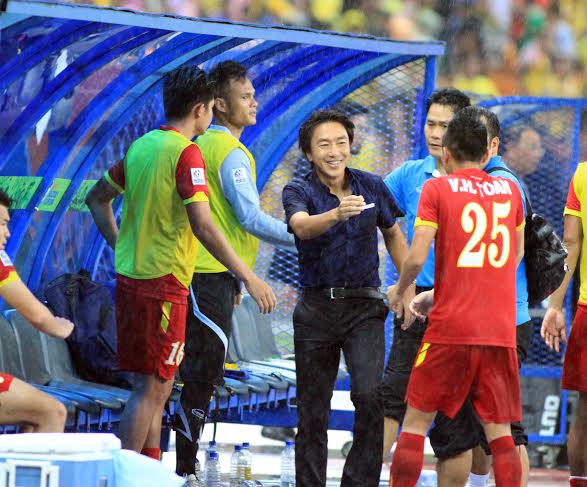 Huy To&agrave;n b&aacute;o c&ocirc;ng cho thầy Miura