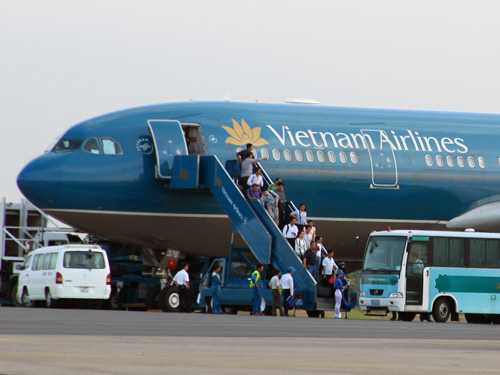 Cảnh sát Úc bắt khách la hét, gây rối trên máy bay Vietnam Airlines