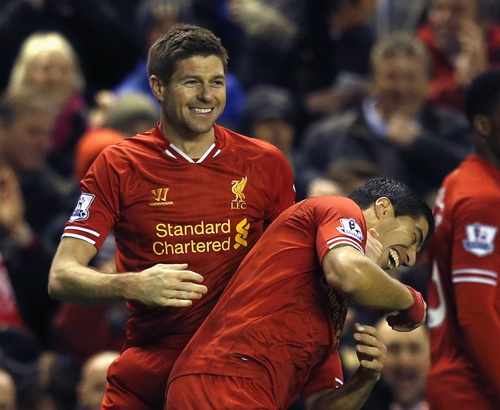 Gerrard tiếp tục là điểm tựa cho
