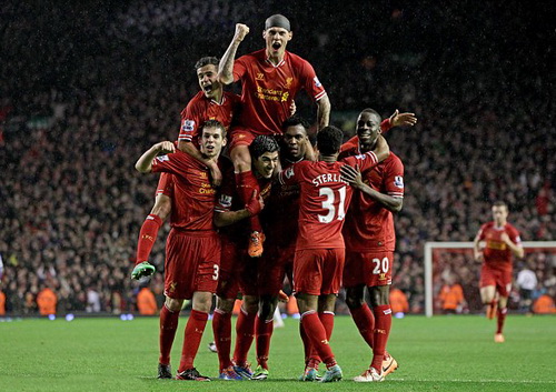 Thắng 4 sao trước Everton, Liverpool áp sát tốp đầu
