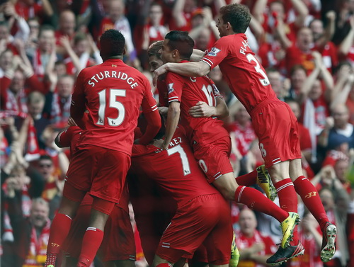Đè bẹp Tottenham, Liverpool lên ngôi đầu giải Ngoại hạng