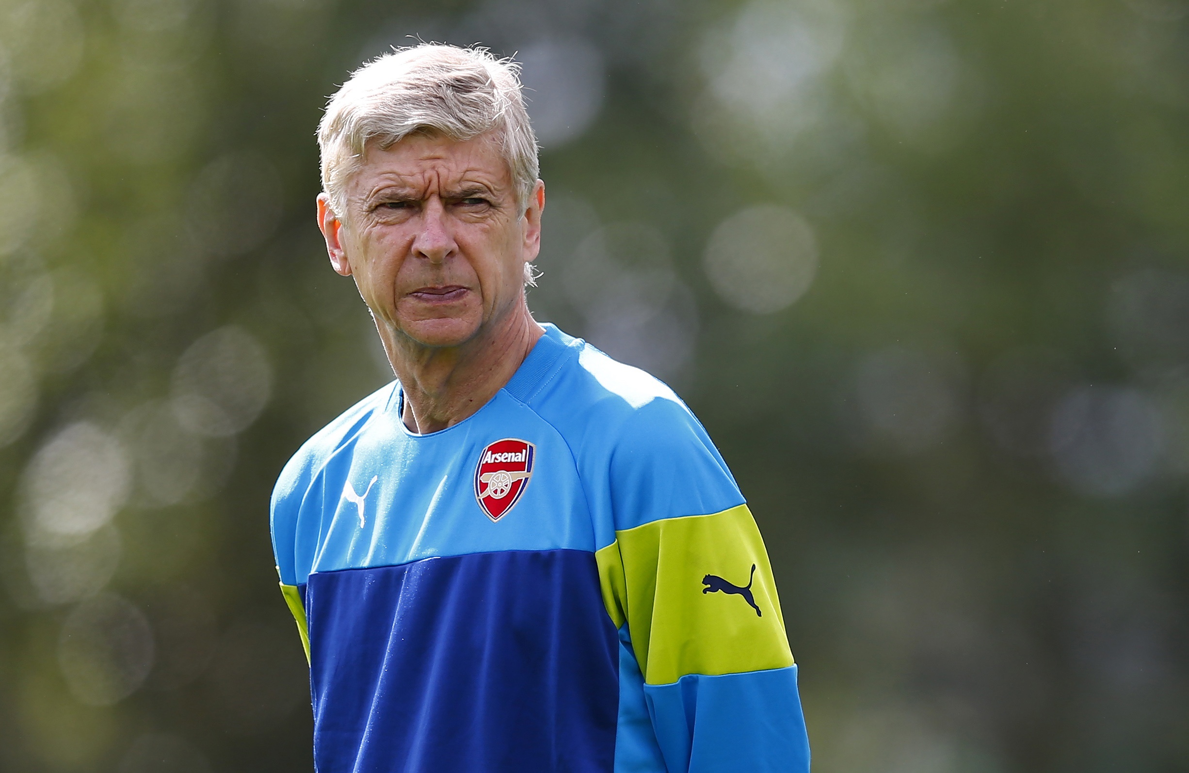 HLV Wenger đang giải b&agrave;i to&aacute;n nh&acirc;n sự khi giữa tuần sau Arsenal sẽ t&aacute;i ngộ Besiktas ở Champions League