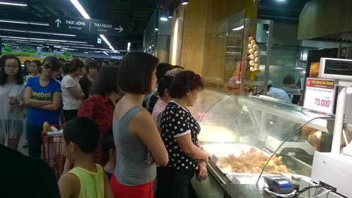 Mệt mỏi như mua hàng ở Lotte Center