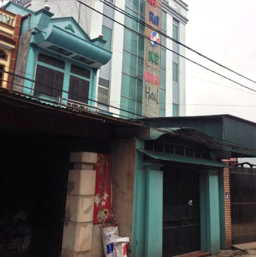 Phát hiện 3 thanh niên chết lõa thể trong nhà nghỉ bỏ hoang