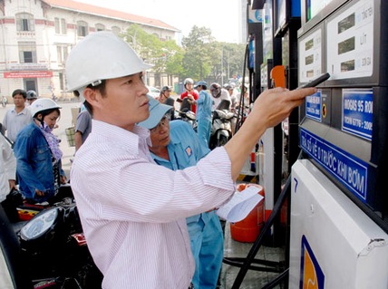 Giải pháp mới cho xăng dầu: Chưa đủ “đô”!