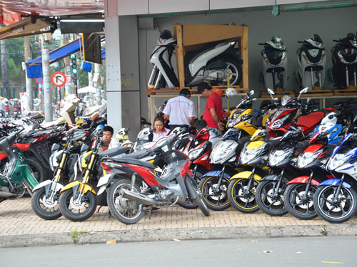 Không làm được ôtô, Việt Nam thành cường quốc xe máy?
