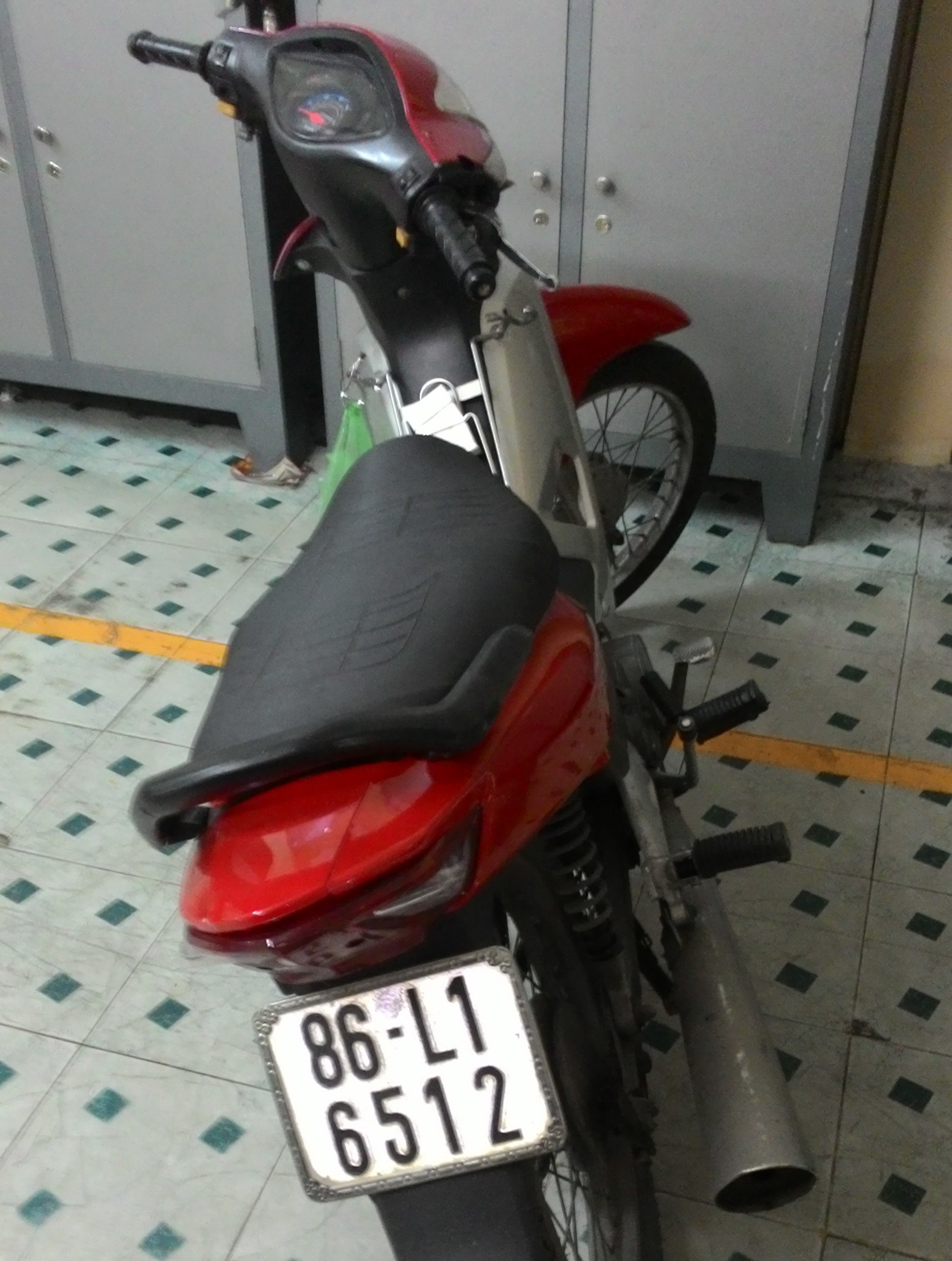 Chiếc xe máy 2 tên cướp dùng làm phương tiện đi gây án.