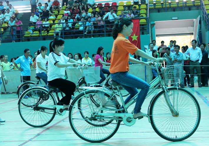 1.300 CNVC-LĐ dự hội thao