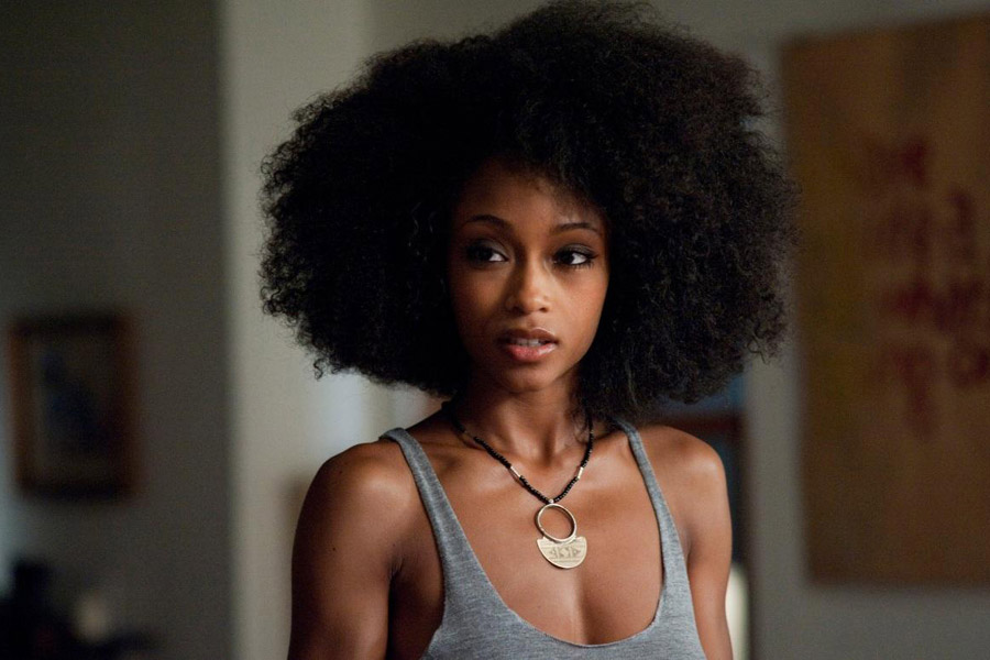 Yaya DaCosta- người được chọn h&oacute;a th&acirc;n th&agrave;nh Whitney Houston