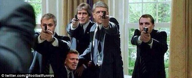 Cư dân mạng đua nhau chế giễu ông Moyes