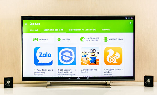 L55 Series cho ph&eacute;p người d&ugrave;ng dễ d&agrave;ng c&agrave;i đặt c&aacute;c ứng dụng từ kho Google Play.