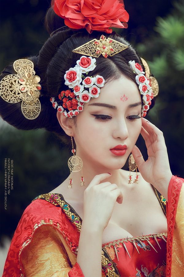Angela Minh Ch&acirc;u