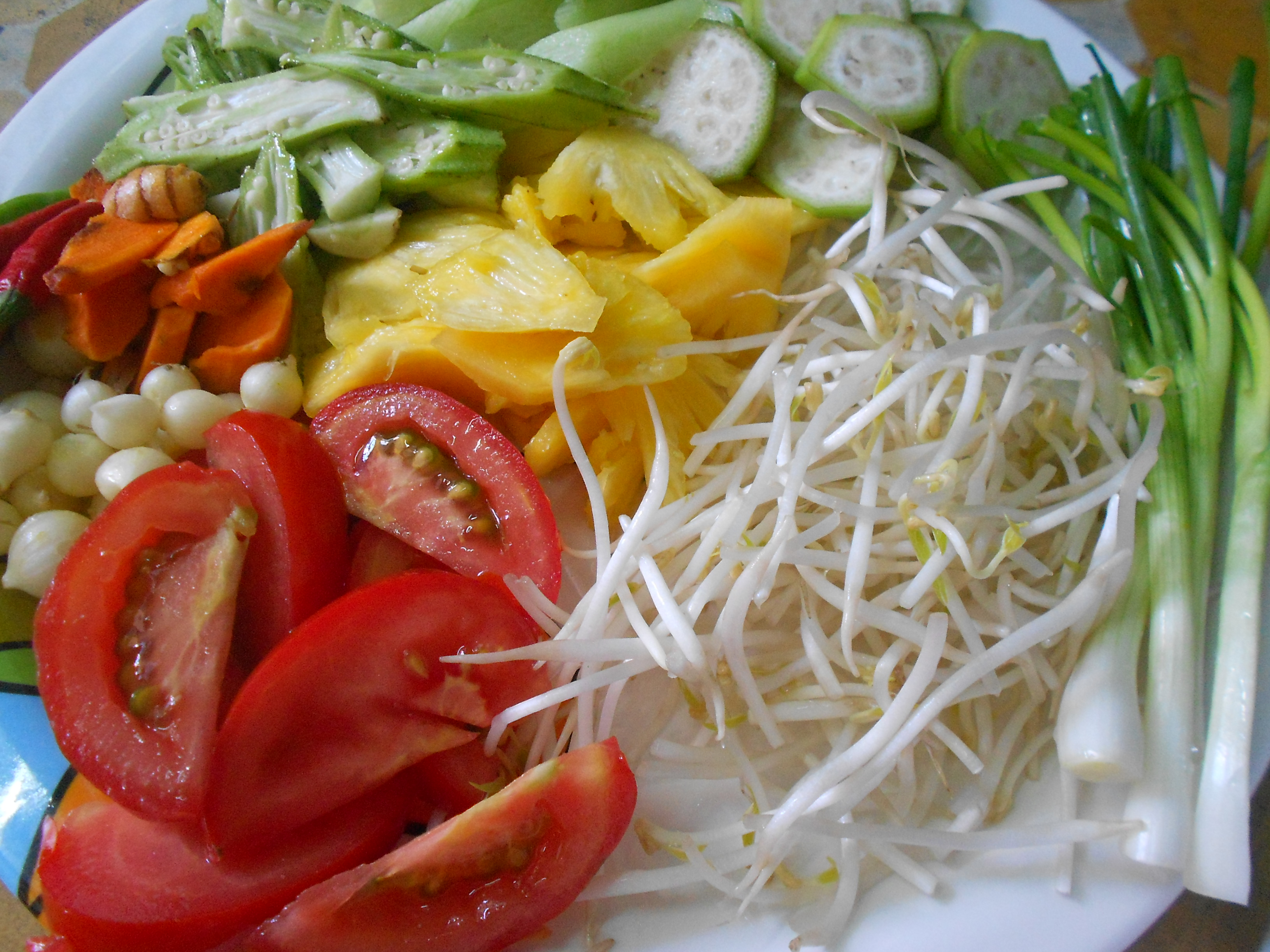 Những nguy&ecirc;n liệu kh&ocirc;ng thể thiếu khi nấu m&oacute;n c&aacute; nh&eacute;t um chua