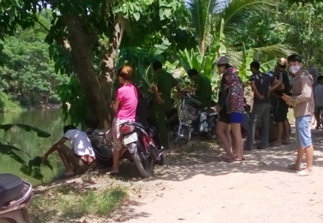 Khúc sông nơi phát hiện thi thể nam thanh niên trôi sông