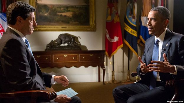 Tổng thống Obama trong cuộc phỏng vấn với đ&agrave;i BBC h&ocirc;m 24-7. Ảnh: BBC