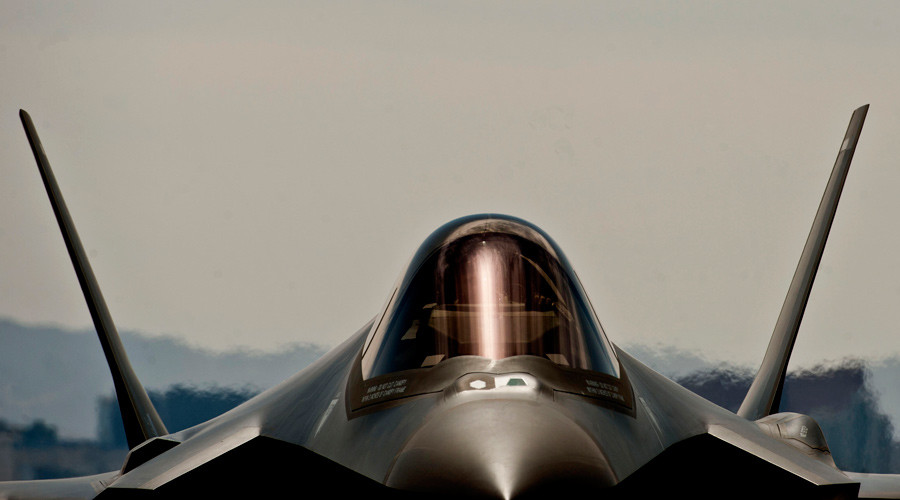 “Tia chớp” F-35 của Mỹ. Ảnh: Reuters
