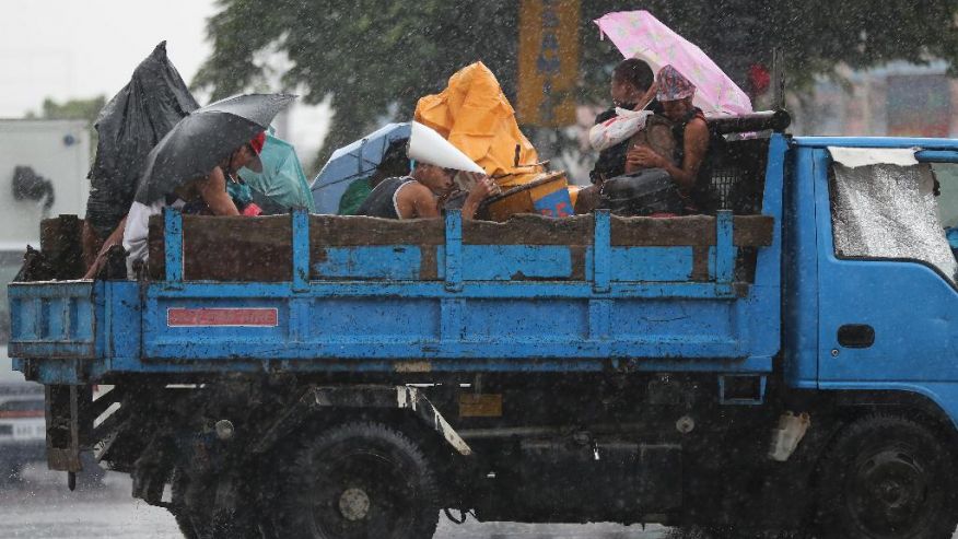 Bão Goni giết chết 26 người ở Philippines. Ảnh: AP