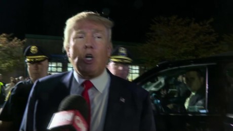 Donald Trump sợ bị hỏi về bình luận ngày 11-9