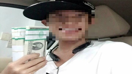 Sinh viên “quý tộc”, họ là ai?: “Tiêu không hết tiền, em…. đốt”