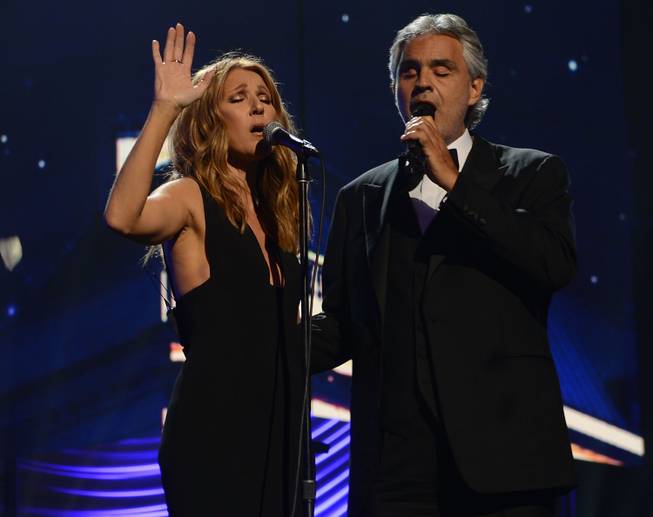 Celine Dion, 47 tuổi và danh ca khiếm thị Andrea Bocelli, 56 tuổi, cùng hòa giọng