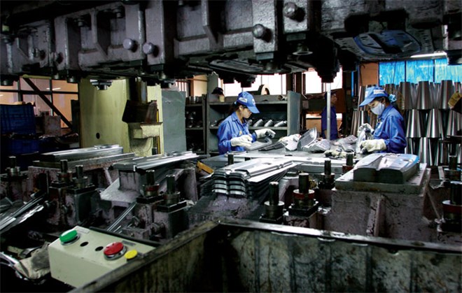 Cần nắm lấy kh&ocirc;ng gian mới m&agrave; Luật Đầu tư đặt ra để xử l&yacute; dứt điểm việc nới room trong c&ocirc;ng ty đại ch&uacute;ng
