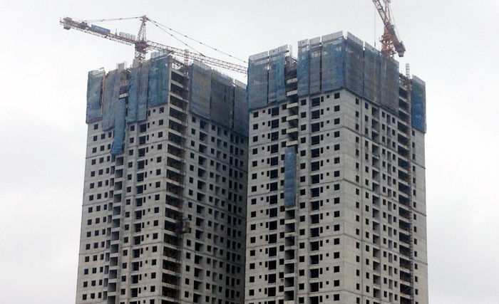 Nhiều dự &aacute;n nh&agrave; gi&aacute; rẻ bị c&ograve; đẩy gi&aacute; ch&ecirc;nh