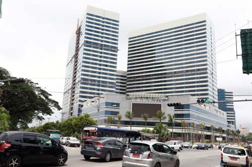 Đại gia Myanmar xuất chiêu, bầu Đức choáng toàn tập