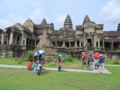 Du lịch Lào, Campuchia qua mặt Việt Nam