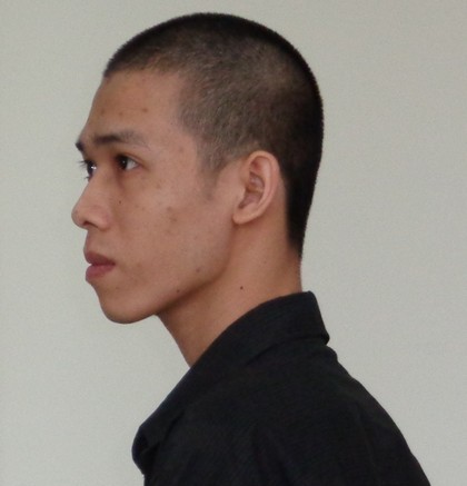 Giá đắt cho "cuộc tình trẻ con"