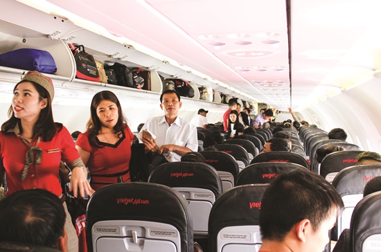 Vị tr&iacute; chỗ ngồi tr&ecirc;n chuyến bay được c&aacute;c h&atilde;ng b&aacute;n cho kh&aacute;ch h&agrave;ng nếu kh&aacute;ch c&oacute; y&ecirc;u cầu.