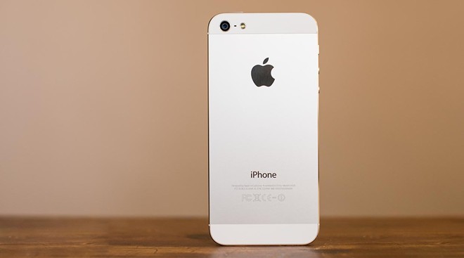 Cẩn trọng khi mua iPhone h&agrave;ng lướt