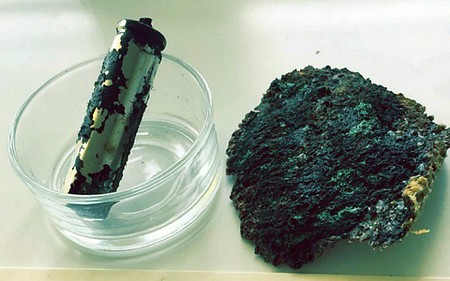 exploded-phone-charger-1-a6e75