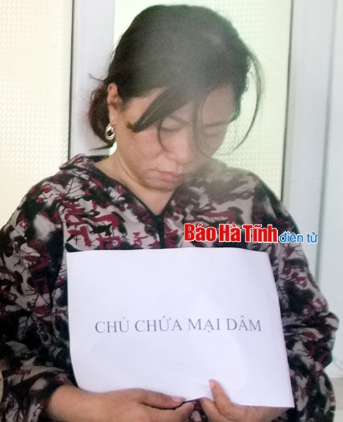 Núp bóng nhân viên nhà hàng để bán dâm