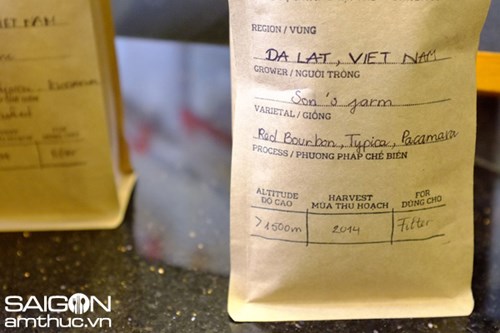 Ch&agrave;ng trai Mỹ đi t&igrave;m c&agrave; ph&ecirc; ngon nhất Việt Nam