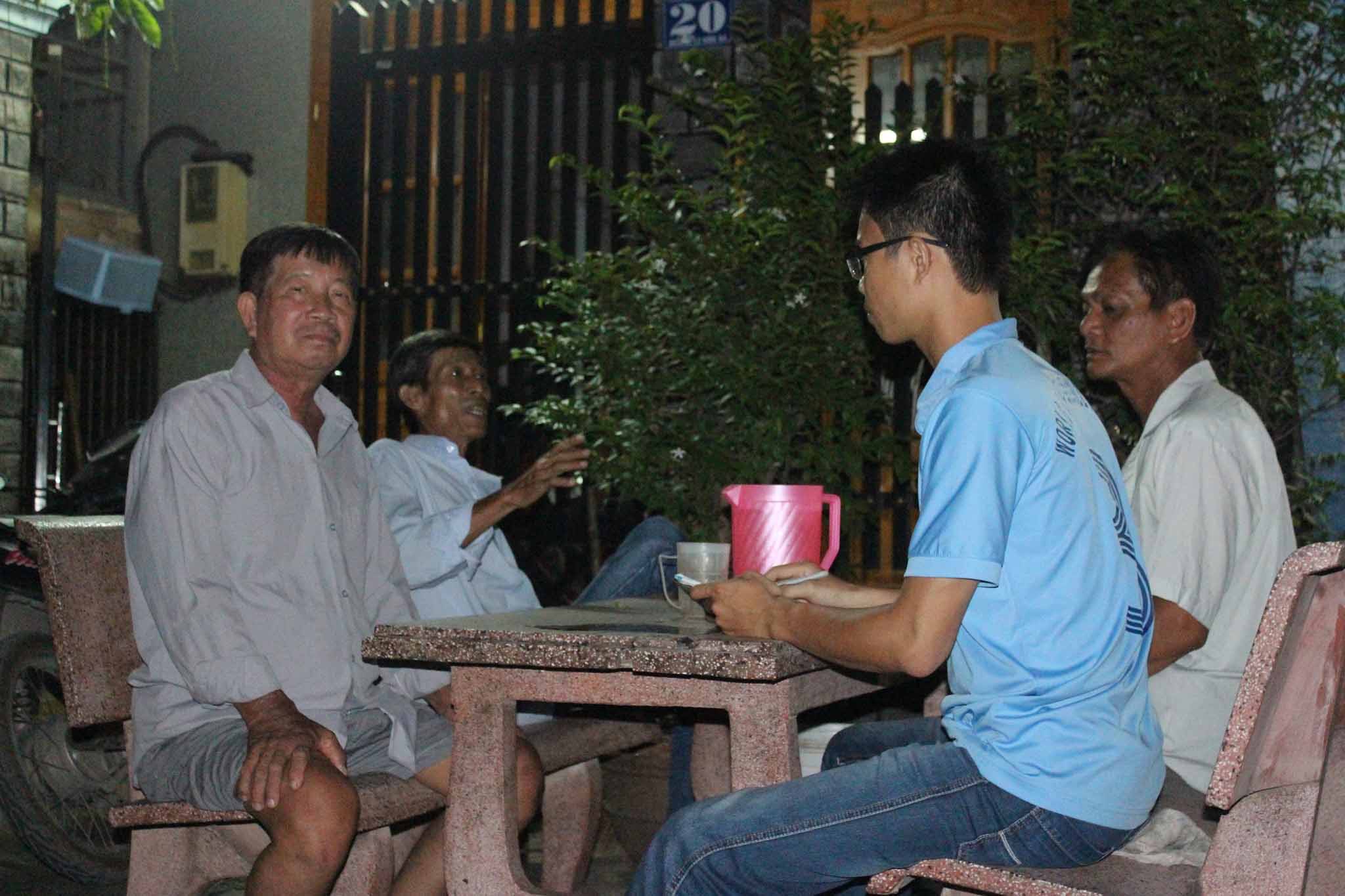 Người d&acirc;n ở khu t&aacute;i định cư Long Sơn bức x&uacute;c v&igrave; kẻ xấu lợi dụng đ&egrave;n chiếu s&aacute;ng hỏng để trộm cắp t&agrave;i sản