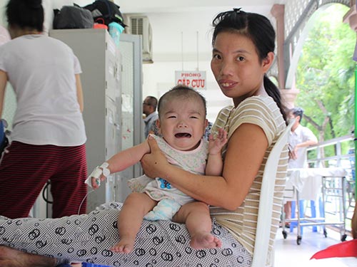 Vừa ra đời đã mang bệnh tim bẩm sinh