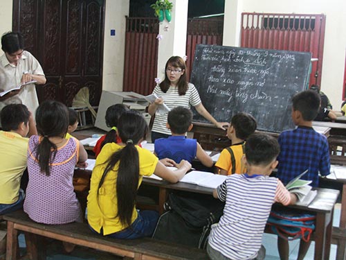 10 năm dạy chữ cho trẻ nghèo