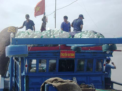 Trung Quốc hứa một đằng làm một nẻo