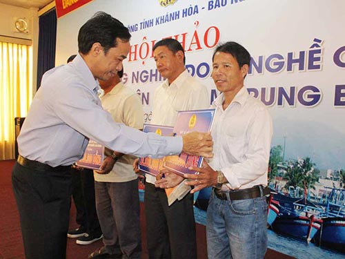 Vững tin vào nghiệp đoàn