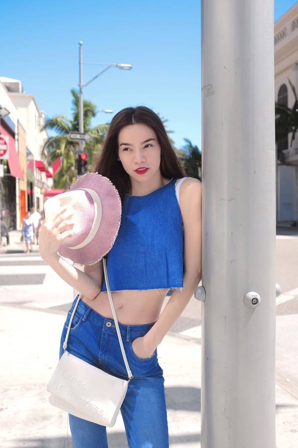 H&agrave; Hồ sang Mỹ từ trước để chuẩn bị tham dự sự kiện