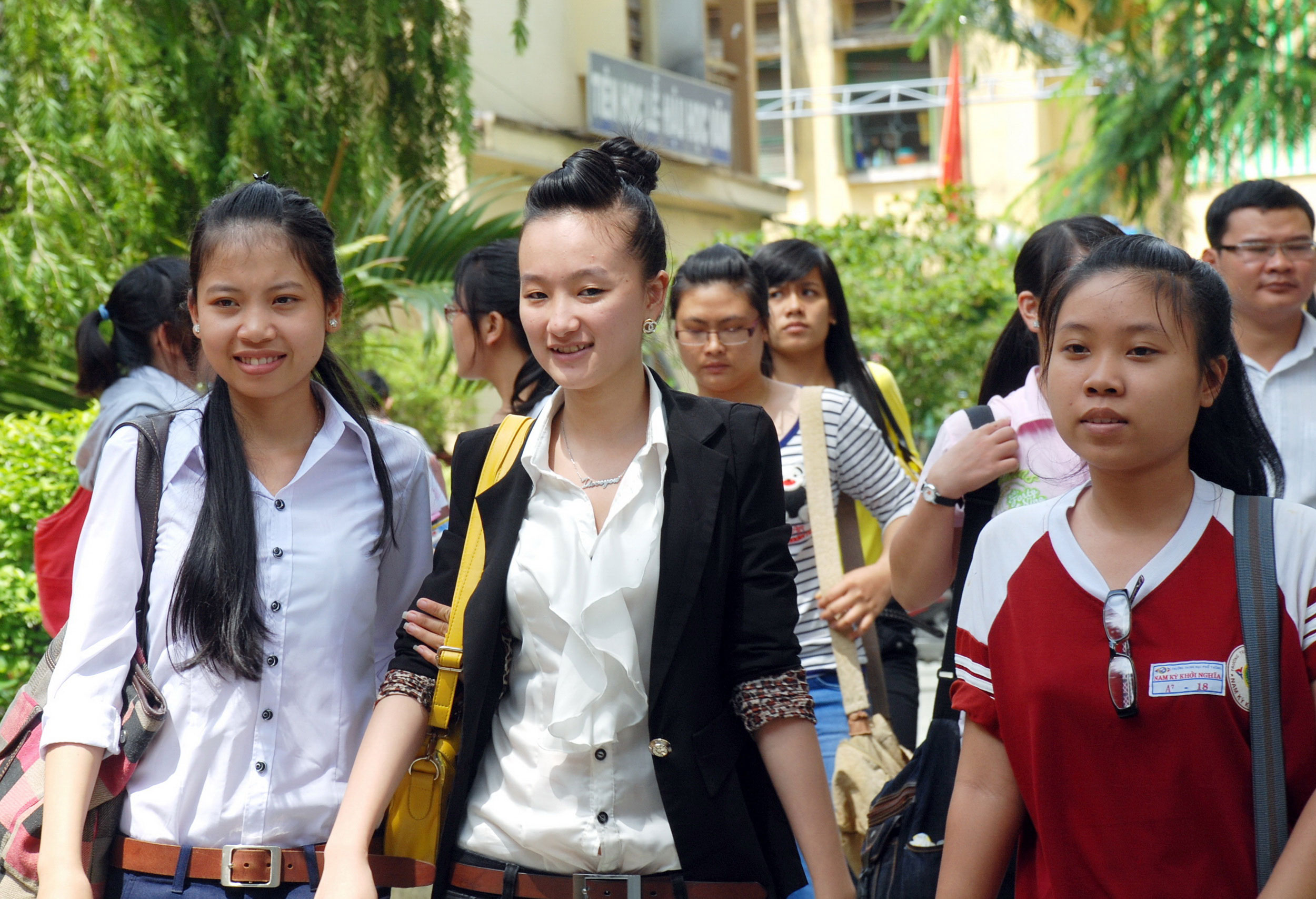 Th&iacute; sinh tham dự kỳ thi tuyển sinh ĐH, CĐ &ldquo;3 chung&rdquo; v&agrave;o Trường ĐH Luật TP HCM Ảnh: TẤN THẠNH