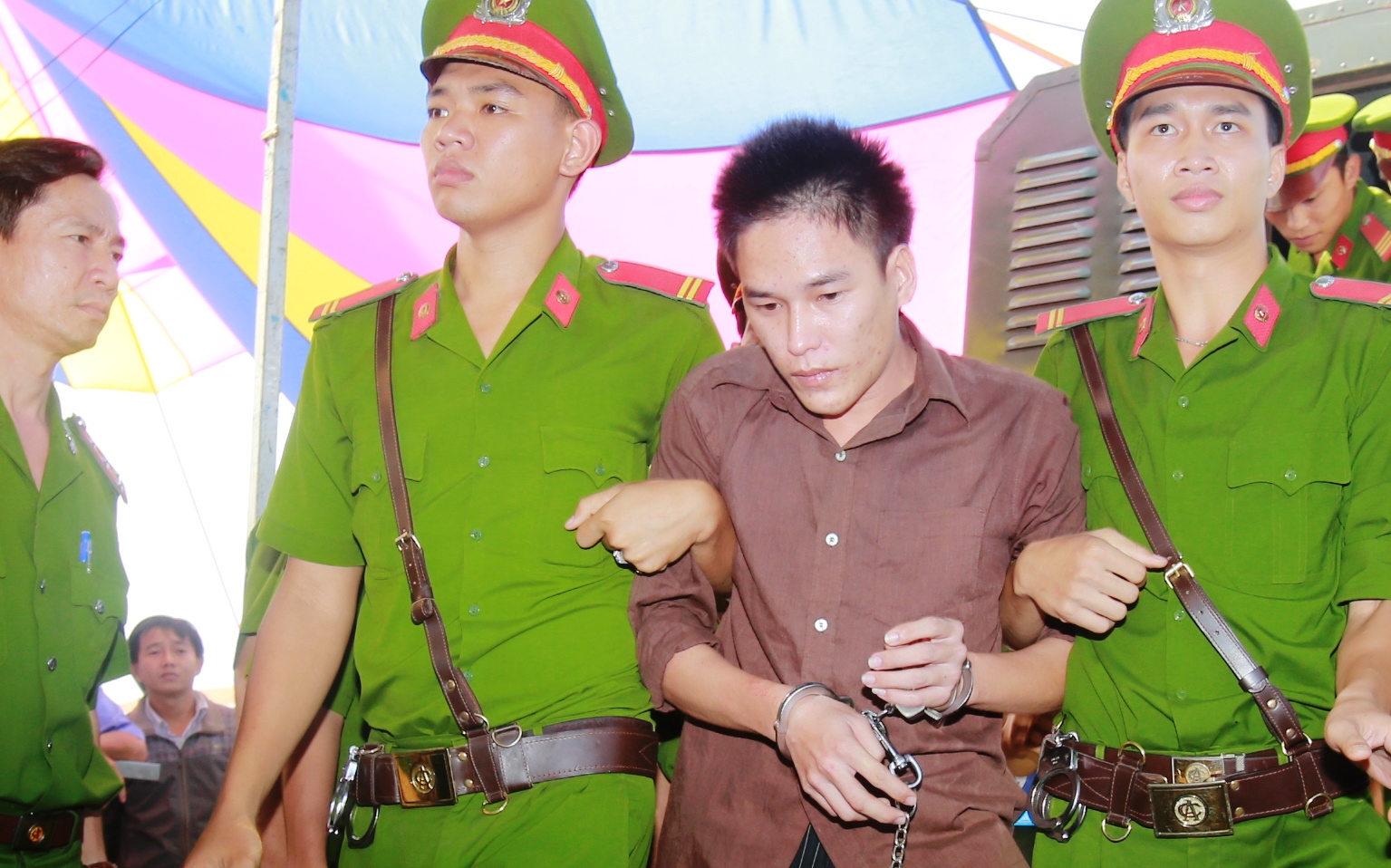 Bị c&aacute;o Thoại