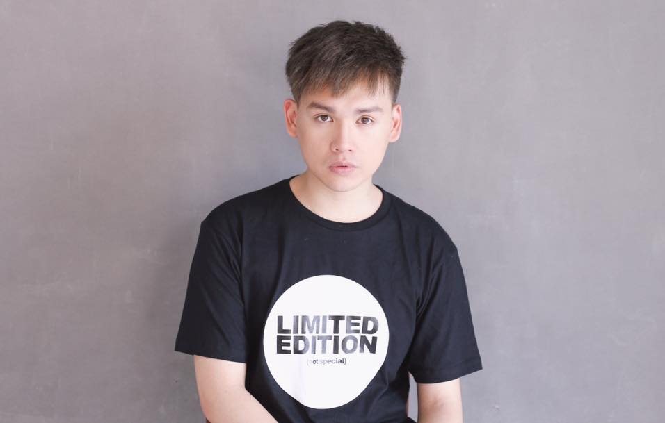 Anh vẫn được b&aacute;c sĩ theo d&otilde;i s&aacute;t