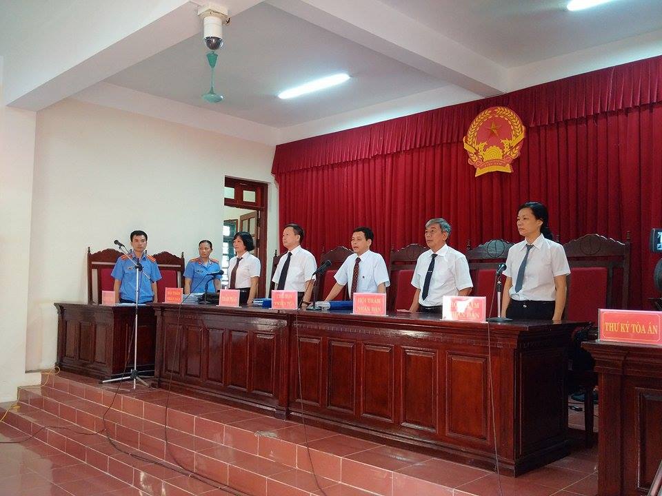 Hội đồng x&eacute;t xử do thẩm ph&aacute;n Nguyễn Văn Hoa l&agrave;m chủ toạ