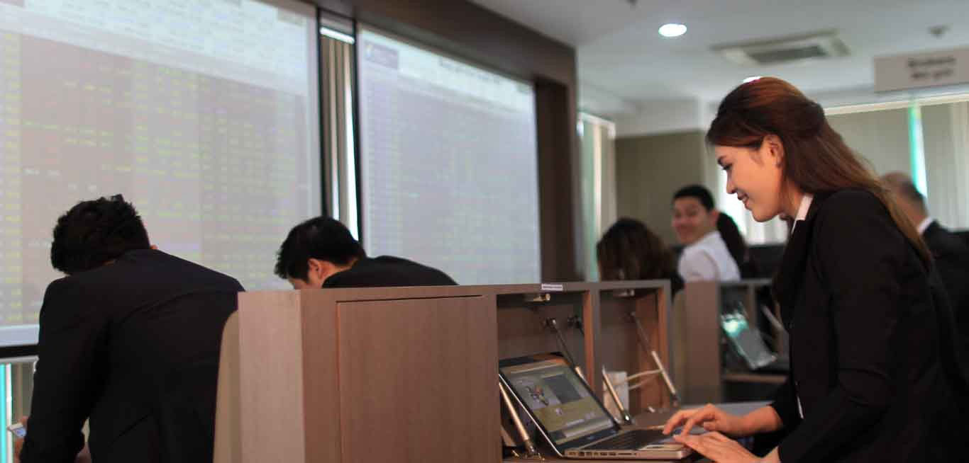 Nh&agrave; đầu tư cần ch&iacute;nh s&aacute;ch th&ocirc;ng tho&aacute;ng, h&agrave;nh lang ph&aacute;p l&yacute; r&otilde; r&agrave;ng để họ y&ecirc;n t&acirc;m đầu tư