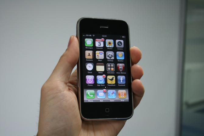 C&aacute;c phi&ecirc;n bản iPhone 3G, 3S đều nằm trong danh s&aacute;ch ngưng hỗ trợ ho&agrave;n to&agrave;n từ Apple.