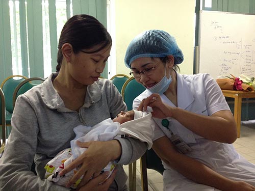 Mẹ suy thận vẫn sinh con khỏe