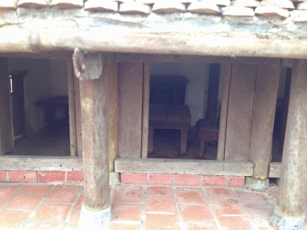 C&oacute; nội thất b&ecirc;n trong